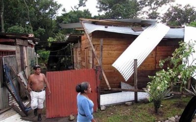Fuertes ráfagas de viento provocaron daños a viviendas. / Foto: Reforma
