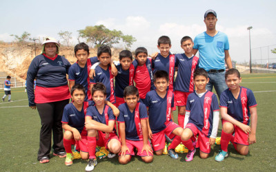 Listo los 8 invitados para las semifinales del Futbolito Bimbo 2013 en la varonil